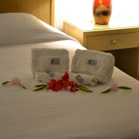 West Plaza Desekel Hotel Koror Exterior photo